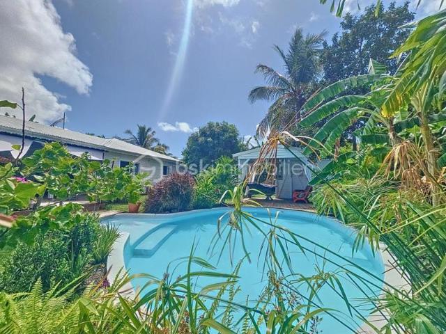Villa T4 avec piscine Saint François