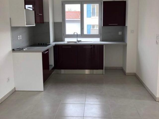 VILLA T4 AVEC TERRASSE ET GARAGE