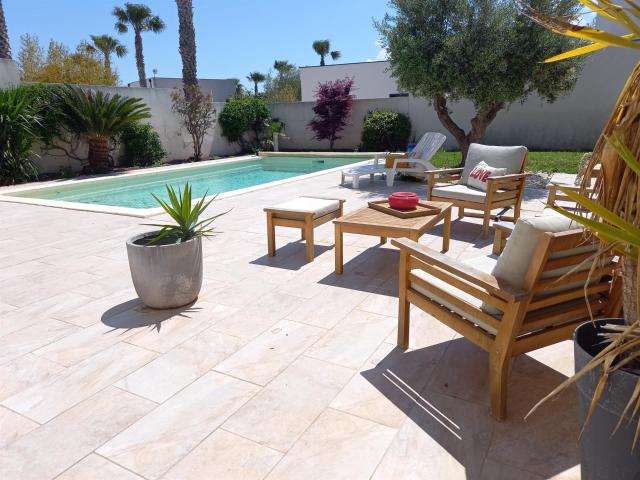 Villa T4 Contemporaine avec 2 Suites et Piscine 150m² Villeneuve de la Raho