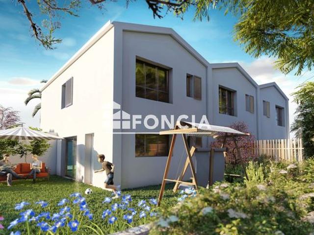 Villa t4 contemporaine avec jardin, patio et garage langlade