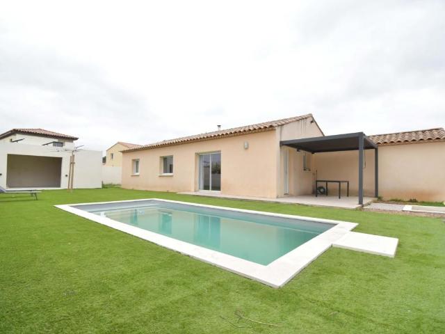 Villa T4 de plain pied Piscine Jardin 850m²