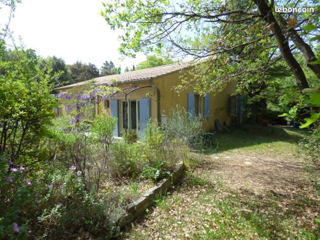 Villa T4 en campagne avec grand terrain