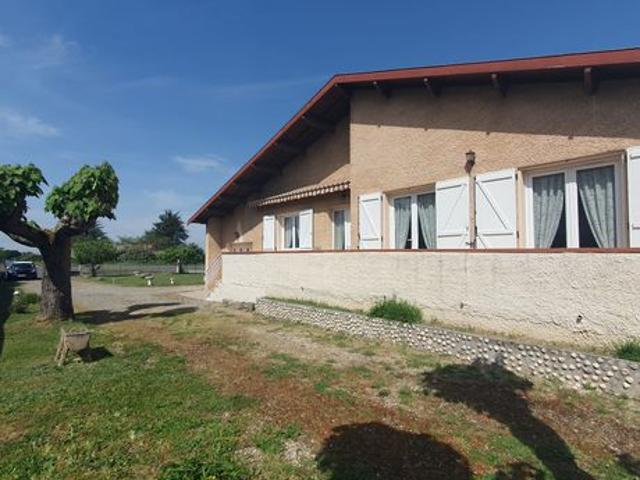 Villa t4 garage et sous sol