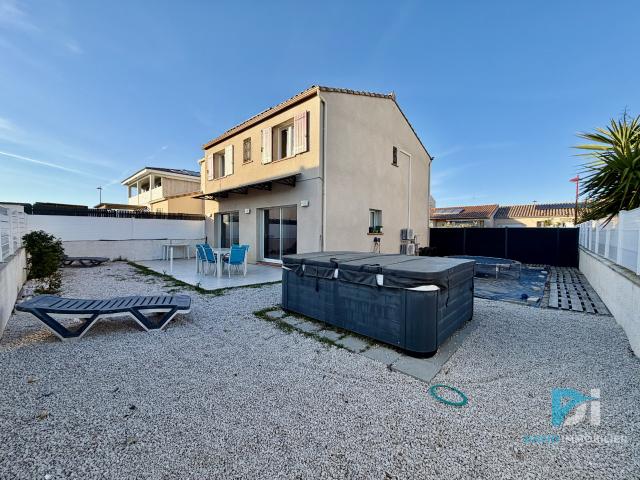 Villa T5 114 m2 habitables sur 329 m2 de terrain