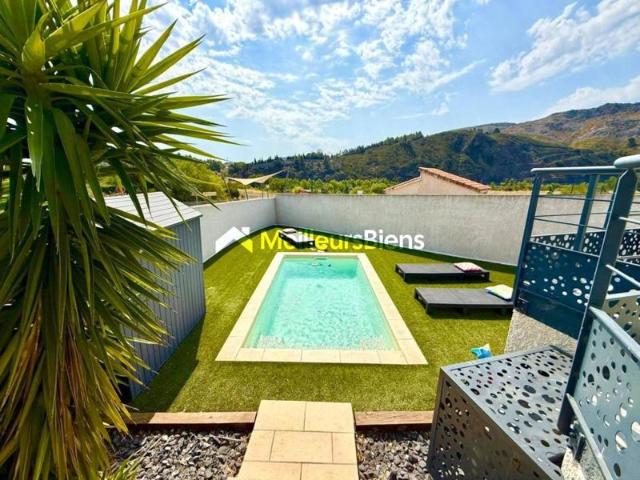 Villa T5 de 125 m² sur parcelle avec piscine de 453m²
