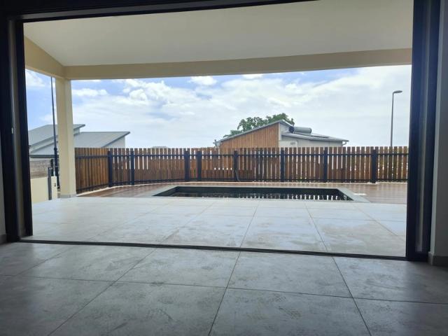 VILLA T5 NEUVE PLAINE SAINT PAUL