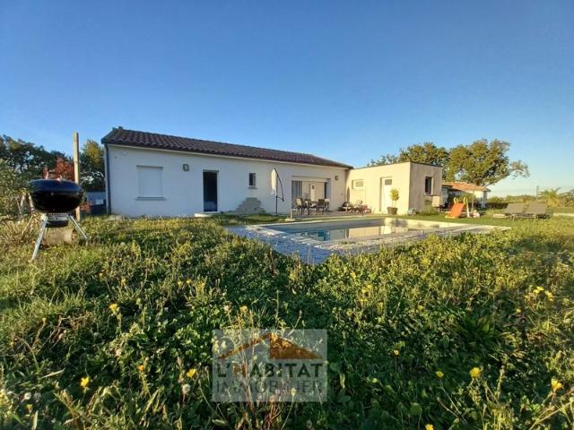 VILLA T5 plain pied avec piscine