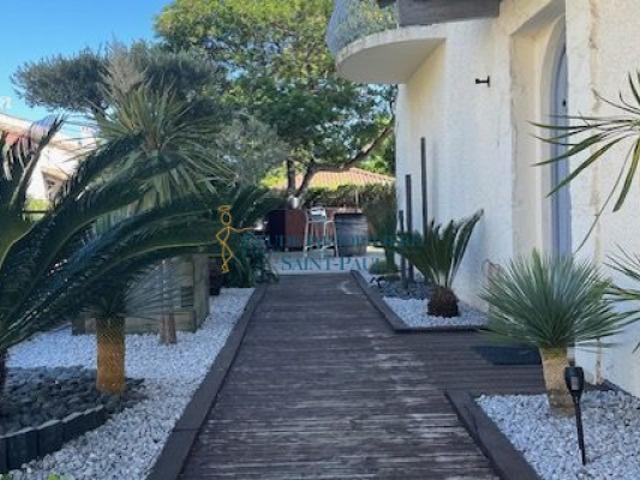 VILLA T5 QUARTIER DES ARENES