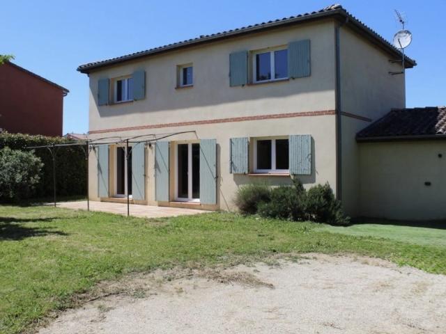 Villa T6 135m2 à SEILH Garage et jardin 800m2
