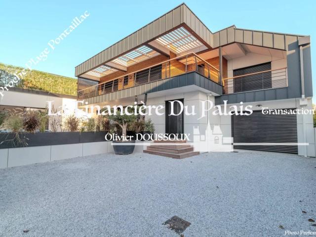 Villa T6 avec spa de nage et ascenseur