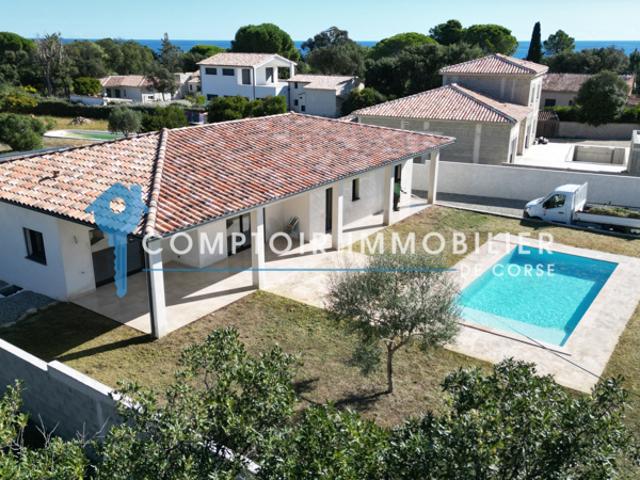 Villa T6 bord de mer avec piscine à Solaro