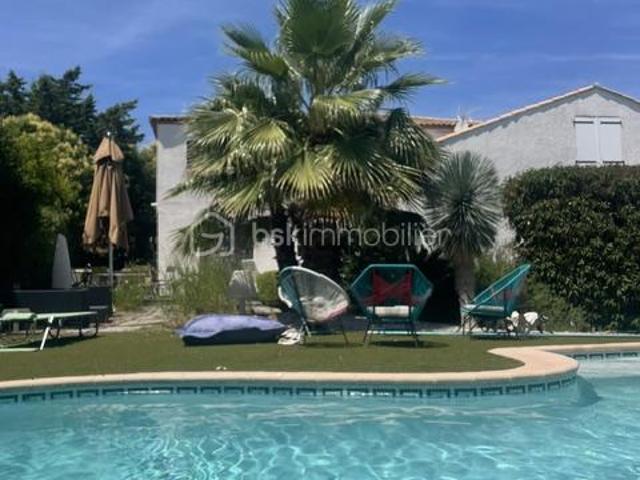Villa T6 de 205 m² avec piscine