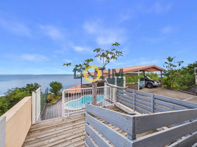 Villa T8 2 logements avec piscine et vue panoramique à la
