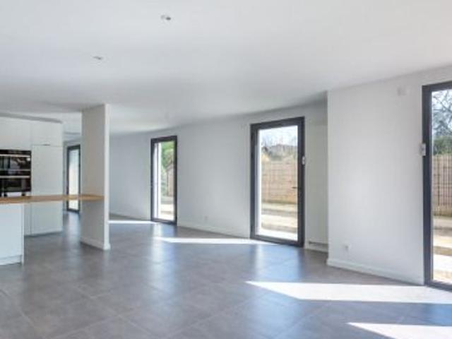 Villa • Tassin le Bourg