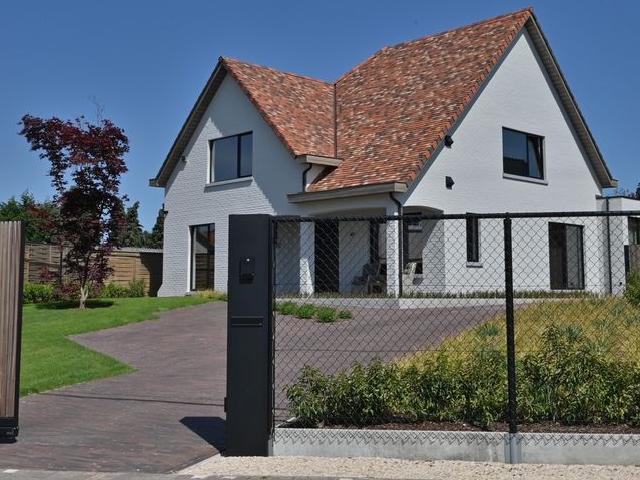 Villa te koop met 4 slaapkamers