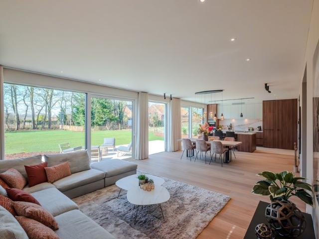 Villa te koop voor 1195000 euro met 6 slaapkamers