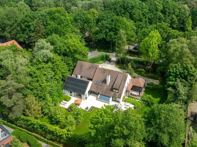 Villa te koop voor 1350000 euro met 4 slaapkamers
