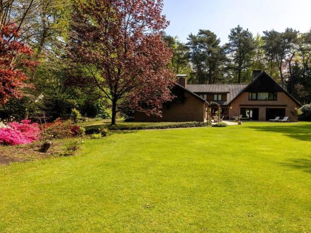 Villa te koop voor 1450000 euro met 5 slaapkamers