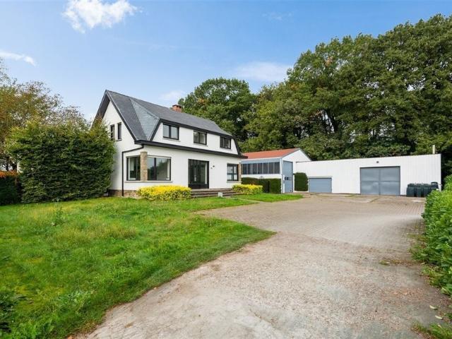 Villa te koop voor 1850000 euro met 4 slaapkamers