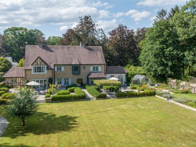 Villa te koop voor 2695000 euro met 5 slaapkamers