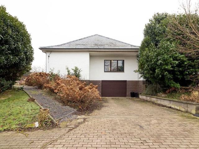 Villa te koop voor 300000 euro met 3 slaapkamers