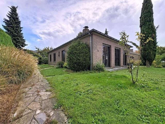 Villa te koop voor 350000 euro met 3 slaapkamers