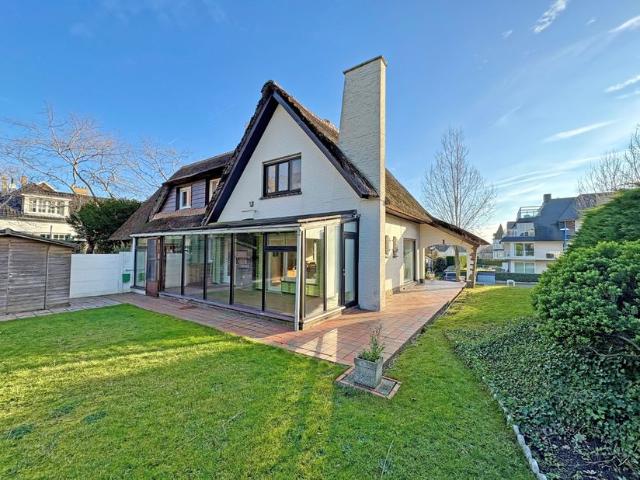 Villa te koop voor 399000 euro met 3 slaapkamers