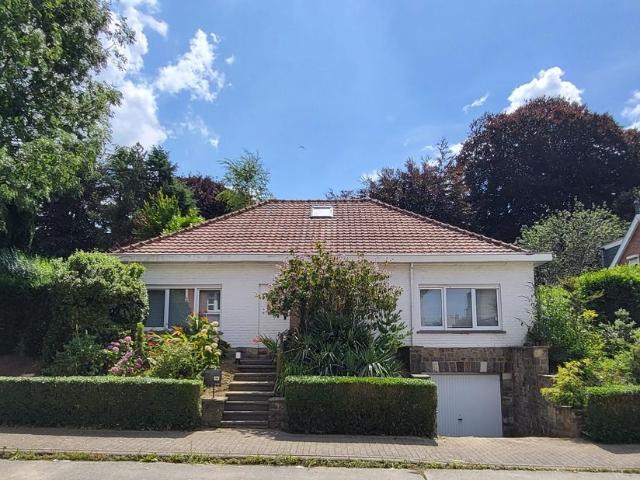 Villa te koop voor 425000 euro met 4 slaapkamers