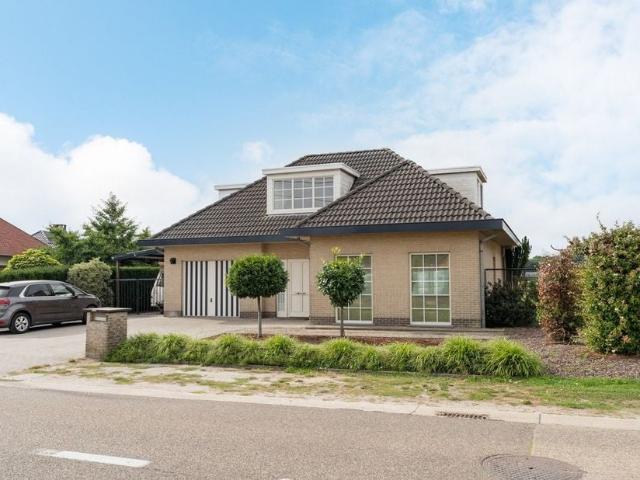 Villa te koop voor 439000 euro met 3 slaapkamers