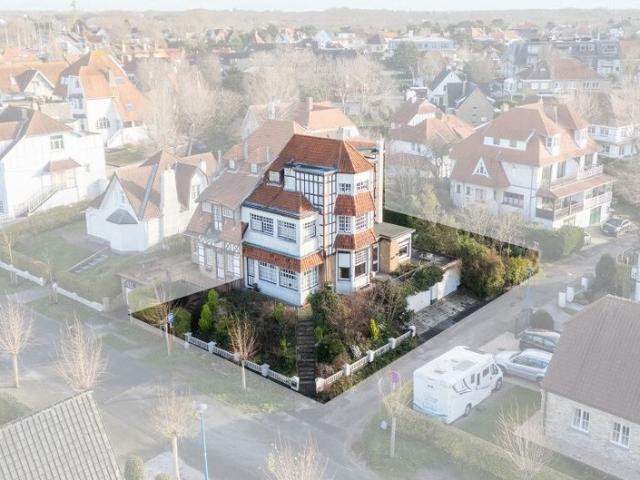 Villa te koop voor 445000 euro met 4 slaapkamers