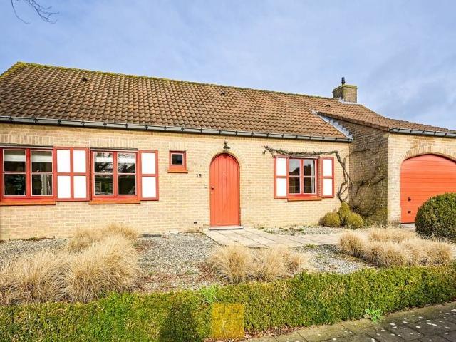 Villa te koop voor 459000 euro met 3 slaapkamers