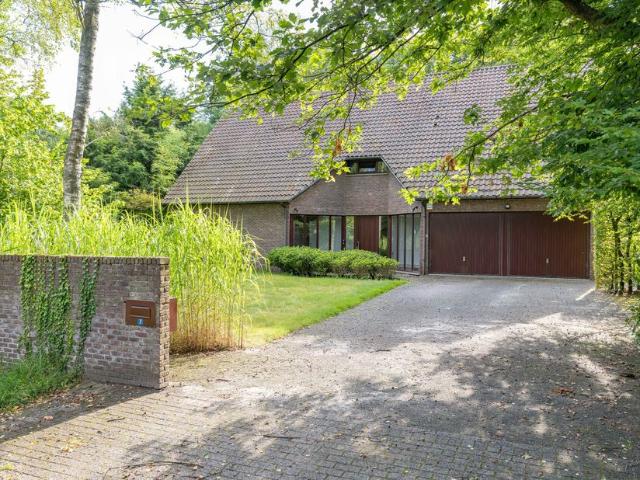 Villa te koop voor 649000 euro met 5 slaapkamers