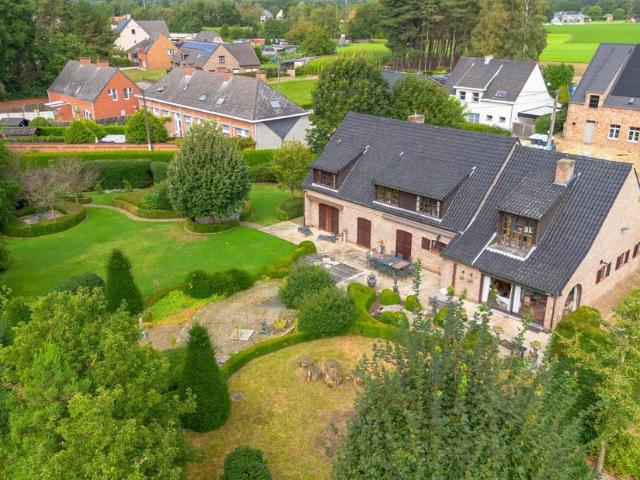 Villa te koop voor 625000 euro met 5 slaapkamers