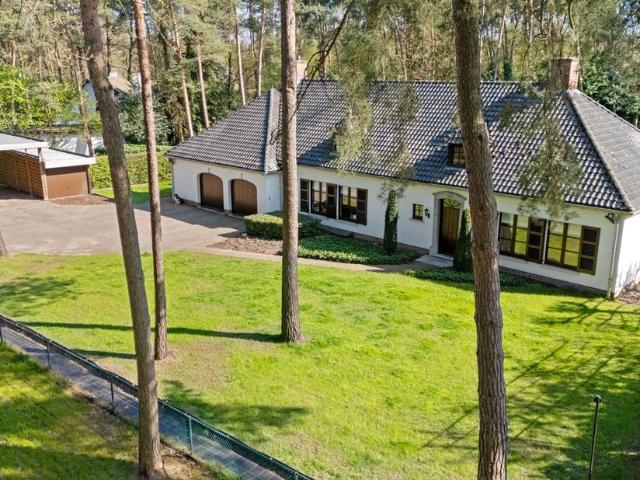 Villa te koop voor 795000 euro met 5 slaapkamers