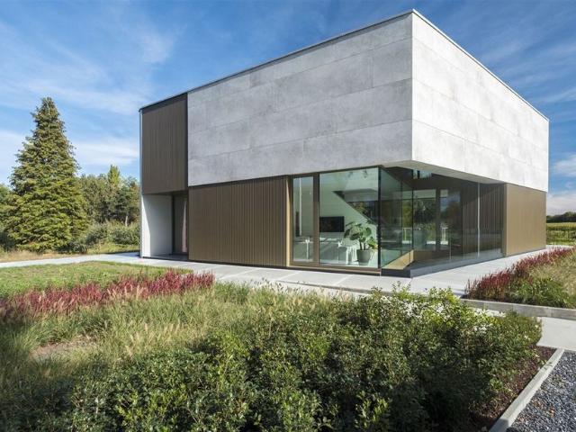 Villa te koop voor 830000 euro met 3 slaapkamers