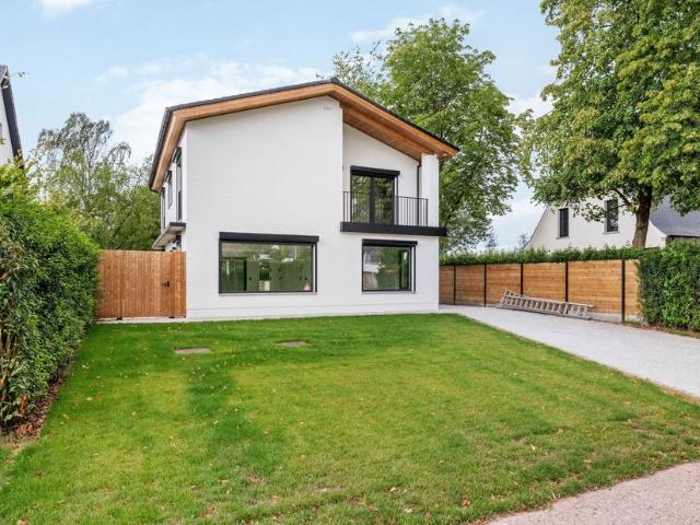 Villa te koop voor 895000 euro met 3 slaapkamers