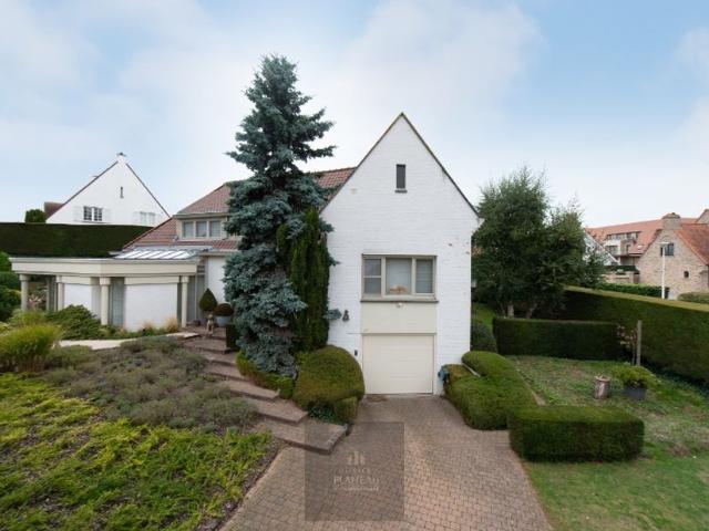 Villa te koop voor 925000 euro met 5 slaapkamers