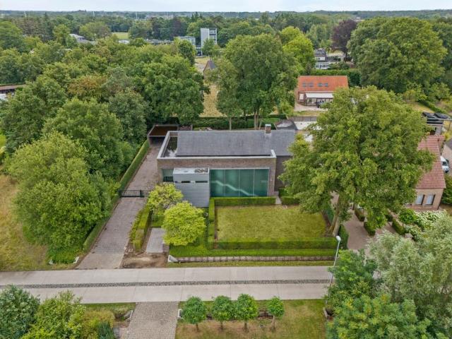 Villa te koop voor 985000 euro met 5 slaapkamers