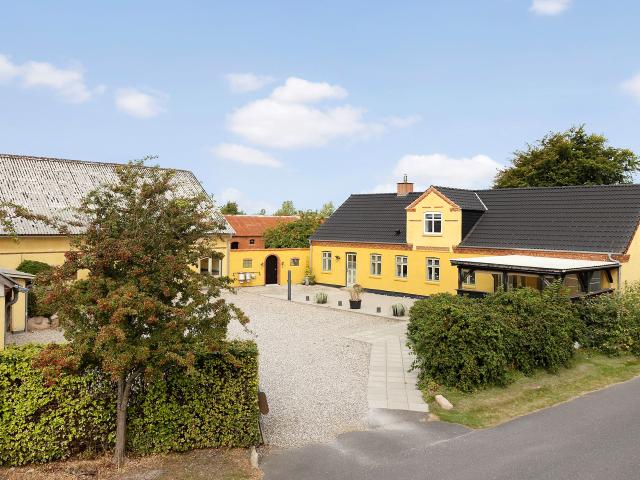 Bådsgårdvej 7, Hald