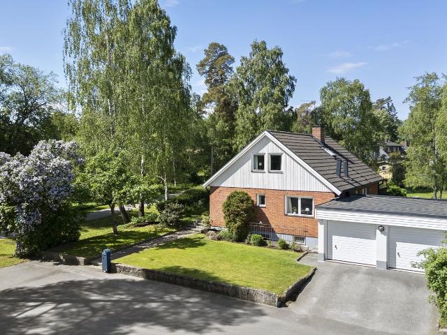 Villa till salu i Täby Rullstensvägen 6 | Länsförsäkringar Fastighetsförmedling