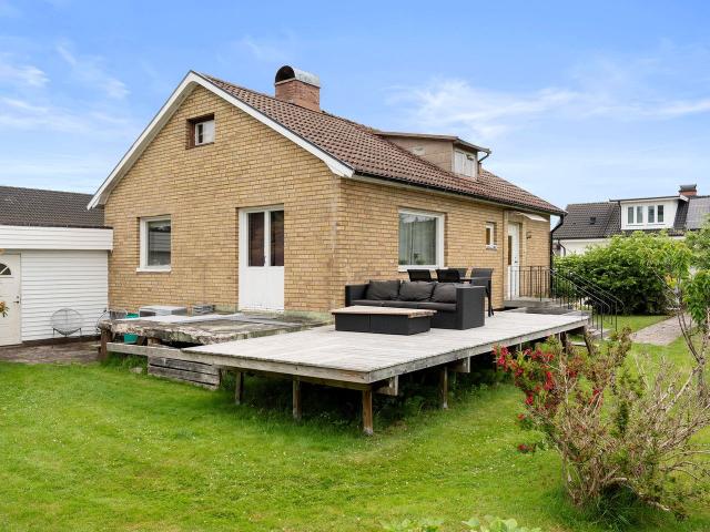 Villa till salu i Trollhättan Äppleknäppsvägen 13 | Länsförsäkringar Fastighetsförmedling