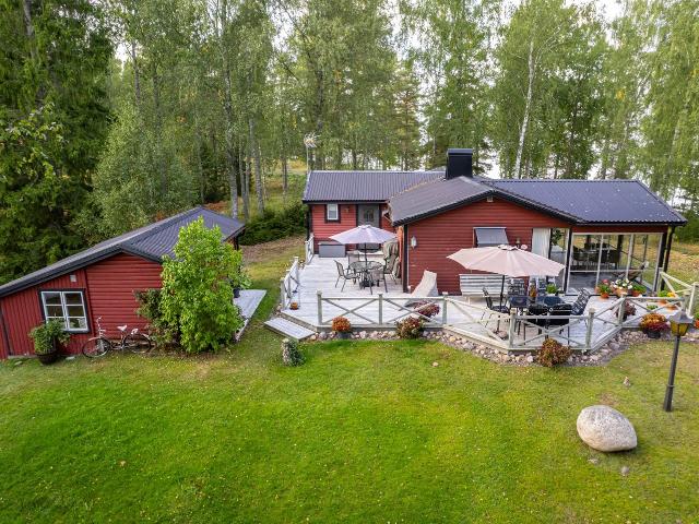 Villa till salu i Undenäs Rosendala Tomtelyckan 2 | Länsförsäkringar Fastighetsförmedling