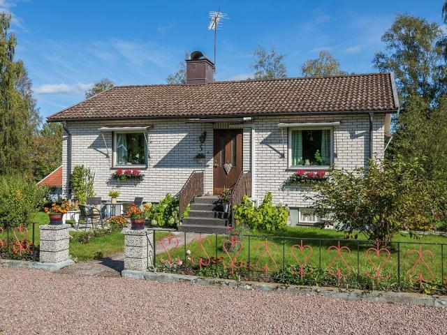 Villa till salu i Ydre Lägernvägen 5 | Länsförsäkringar Fastighetsförmedling