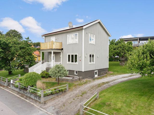 Villa till salu i Alingsås Tomtevägen 4 | Länsförsäkringar Fastighetsförmedling