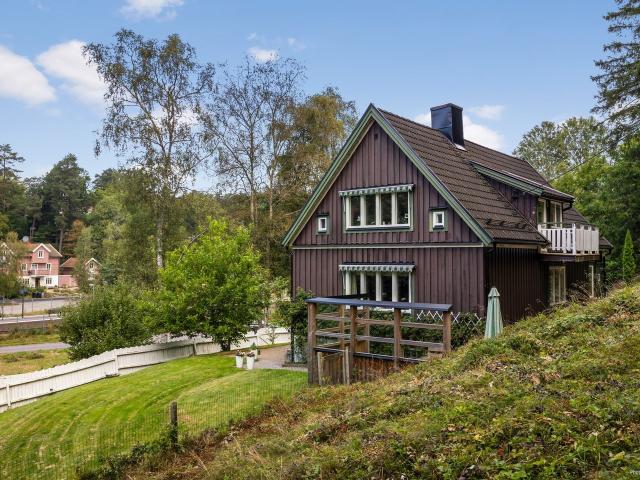 Villa till salu i Alingsås Skarpebovägen 10 | Länsförsäkringar Fastighetsförmedling