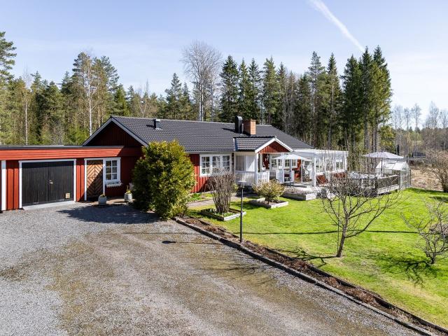 Villa till salu i Arvika Mellbyn Enbacken 1 | Länsförsäkringar Fastighetsförmedling