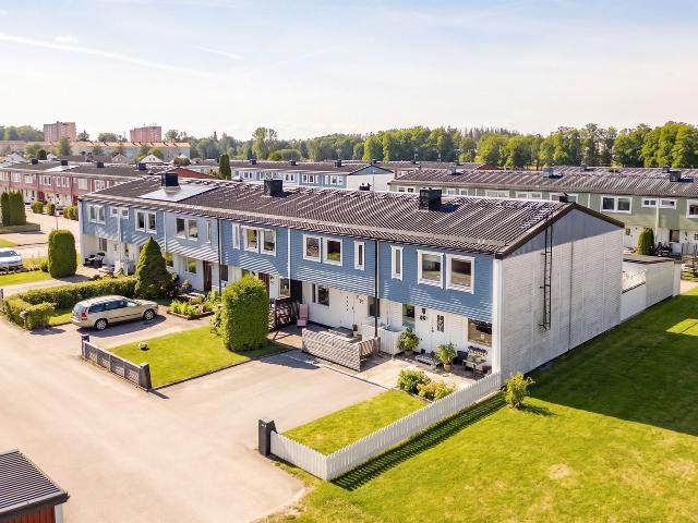 Villa till salu i Köping Ringensons väg 5E | Länsförsäkringar Fastighetsförmedling
