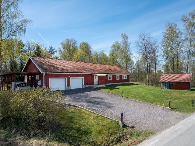 Villa till salu i Linghem Särstad Österhagen 1 | Länsförsäkringar Fastighetsförmedling