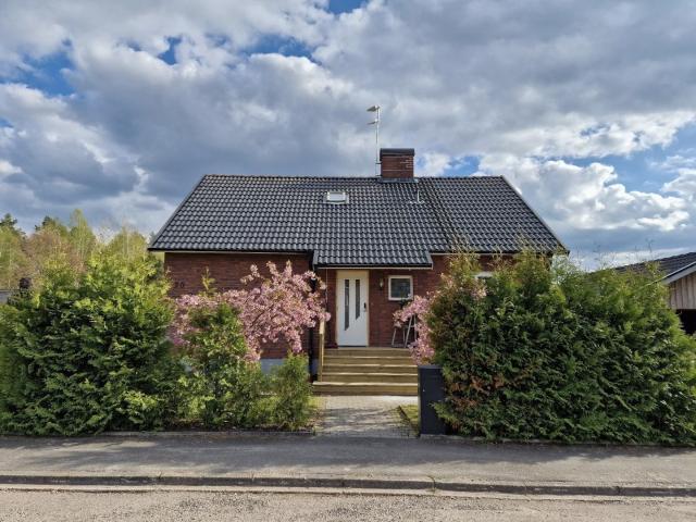 Villa till salu i Mariestad Tivedsgatan 20 | Länsförsäkringar Fastighetsförmedling