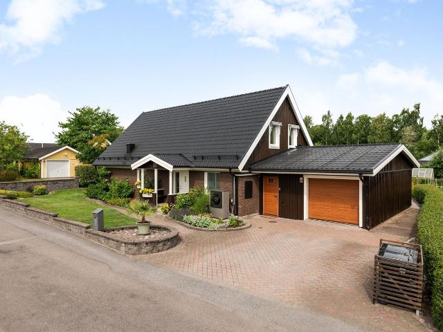 Villa till salu i Motala Silverringen 11 | Länsförsäkringar Fastighetsförmedling